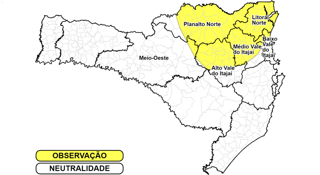 Defesa civil de Itajaí monitora possíveis áreas de desmoronamento por causa do volume de chuvas na região