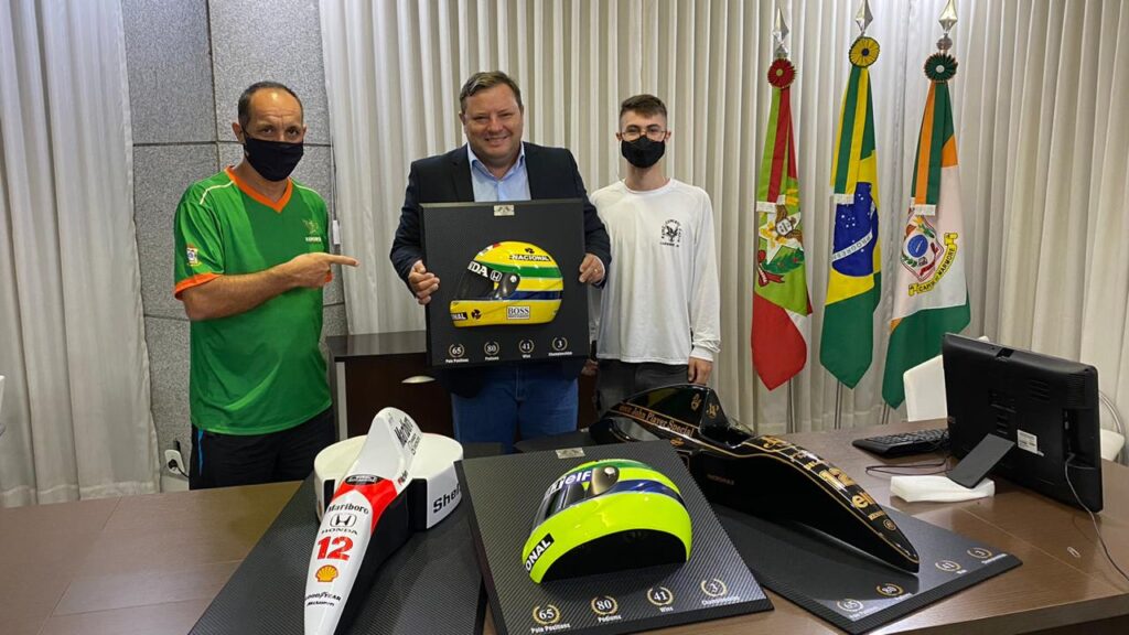 Museu De Camboriú recebe peças novas homenageando Ayrton Senna