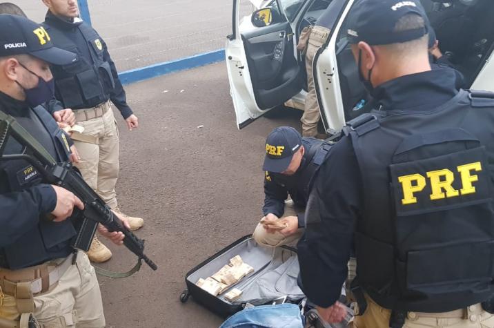 Polícia Rodoviária Federal prende cinco bandidos envolvidos em assalto em no