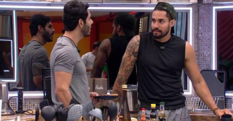 Arcrebiano e Rodolfo se livram do 1º paredão do BBB21