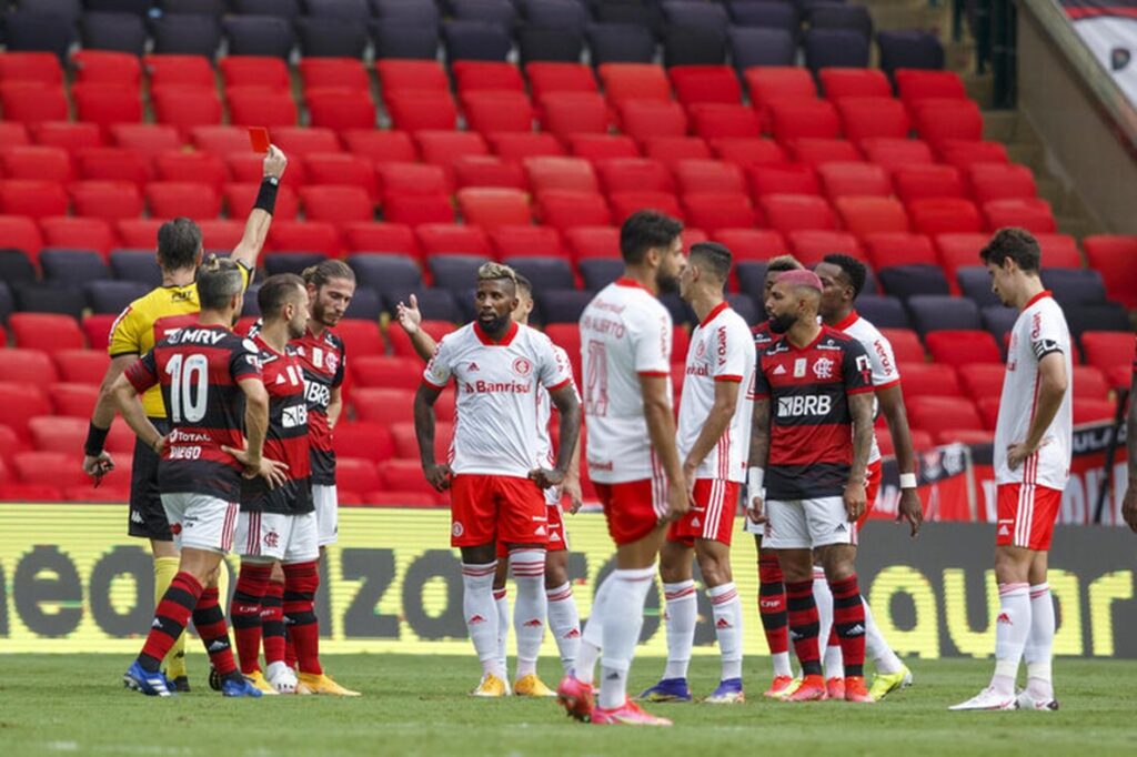 “Vou injetar dinheiro no São Paulo para o Inter ser campeão”, diz torcedor que pagou multa de Rodinei