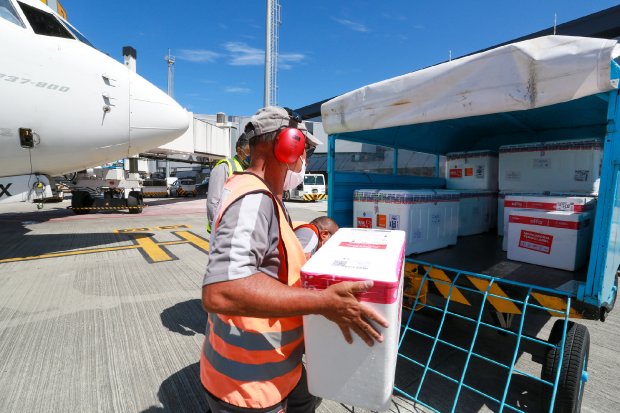 85 mil doses de vacinas já estão em solos catarinenses