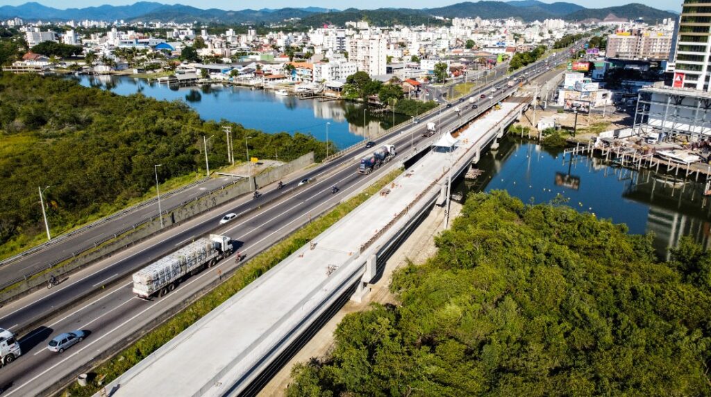 Arteris Litoral Sul inicia obra da ponte sobre o Rio Camboriú na Marginal Sul da BR-101