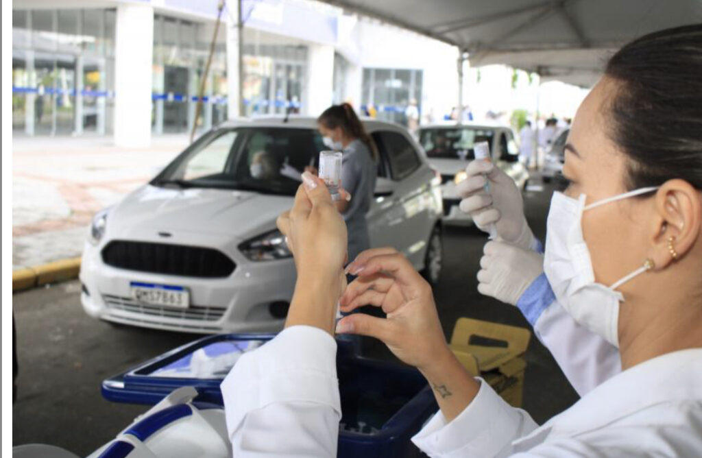 Camboriú começará a vacinar idosos de 78 anos