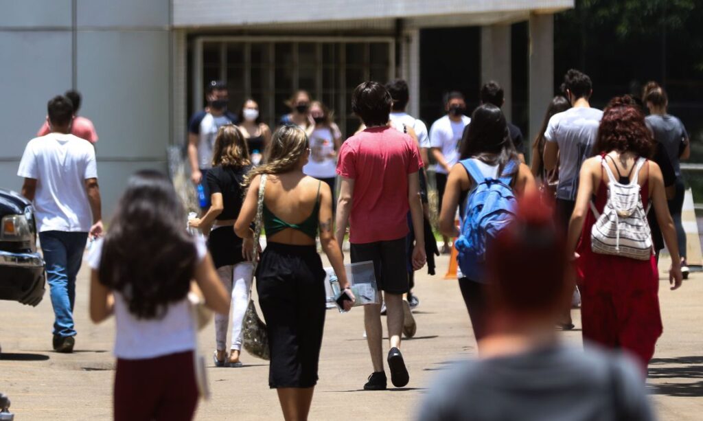 Medidas restritivas de combate à pandemia são prorrogadas até 26 de abril