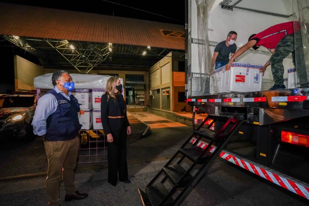 Mais 229,2 mil doses de vacina serão distribuídas aos municípios nesta sexta-feira