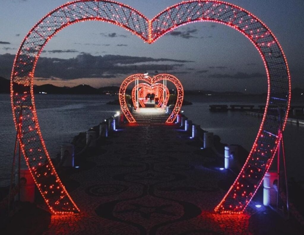 Movimento Tempo de Renascer Balneário Camboriú nesta Sexta-Feira Santa