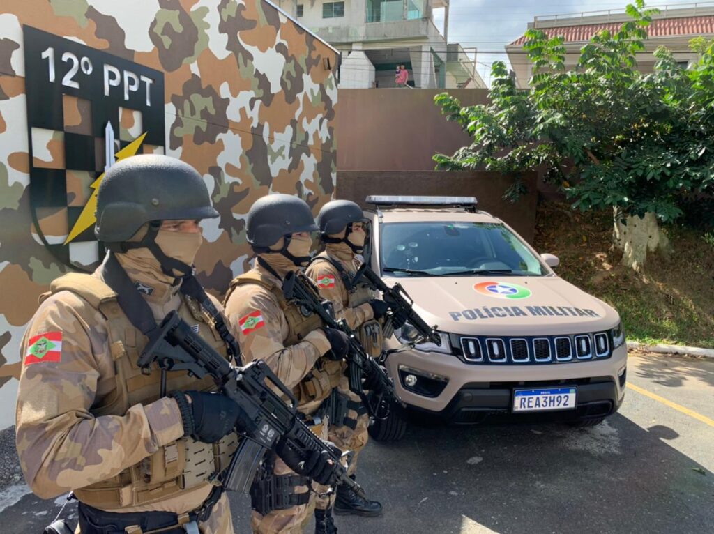 12º Batalhão de Polícia Militar recebe viatura e novos armamentos