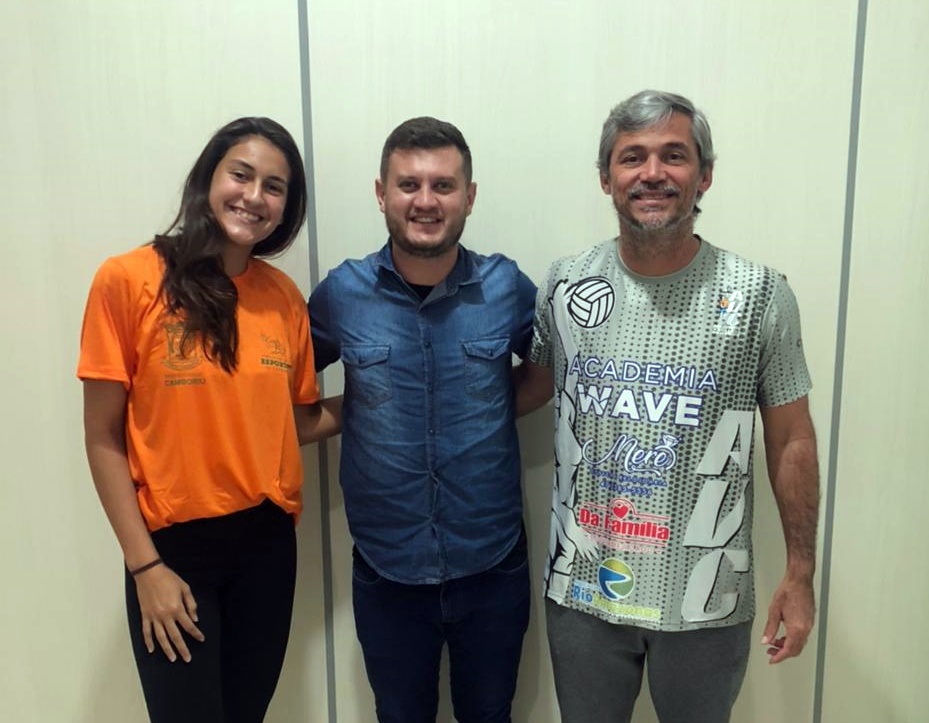 Atleta de Camboriú irá representar o estado em Campeonato Brasileiro de Vôlei de Praia