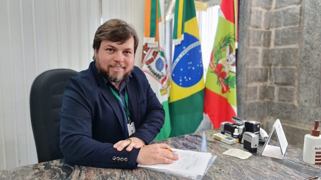 Fabio Ademar Mendes de Borba é o novo chefe de gabinete do prefeito Élcio de Camboriú