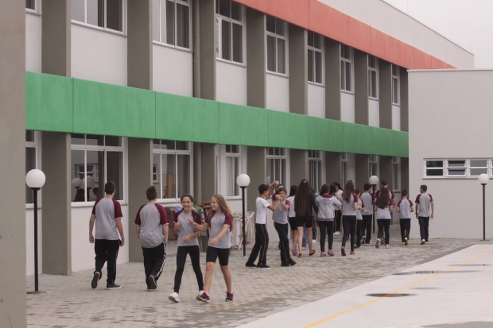 Colegiado de Educação da AMFRI estabelece fluxo de ações visando atender o decreto estadual que regulamenta as atividades presencias da educação