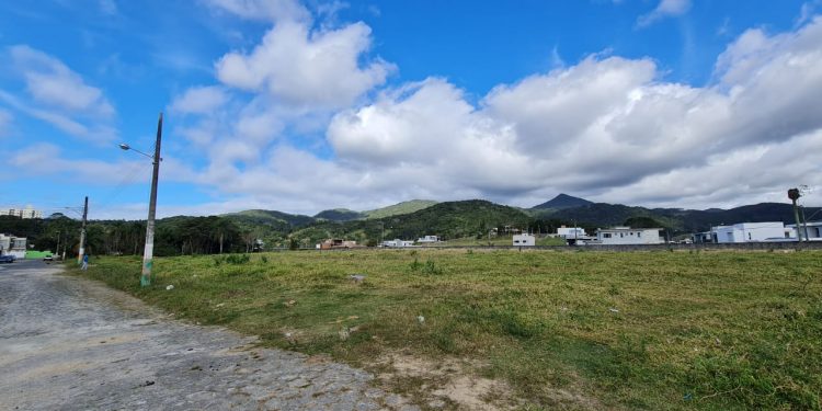 Projeto de cessão de terreno para construção de escola estadual em Camboriú é aprovado em primeira votação