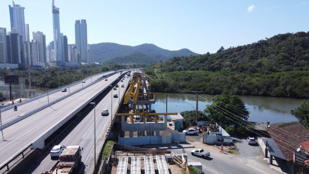 Arteris Litoral comunica a restrição local no trânsito em Balneário Camboriú