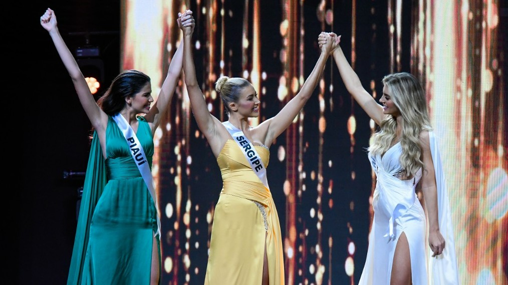 Miss Universo Brasil Tour reúne participantes de edições do concurso em Santa Catarina