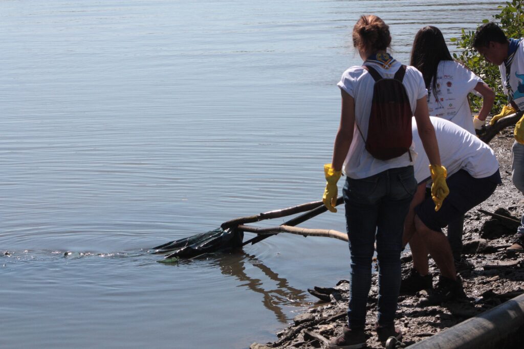 Mutirão de limpeza Juntos Pelo Rio e Contra o Aedes aegypti ocorre neste sábado (09)