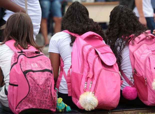 Absorventes serão distribuídos para estudantes da rede estadual