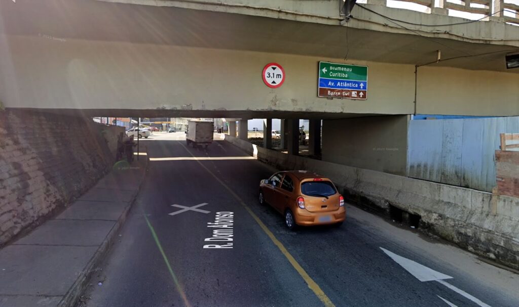 Trânsito entorno do viaduto da Rua 3.700 sofre alterações nesta quarta e quinta-feira