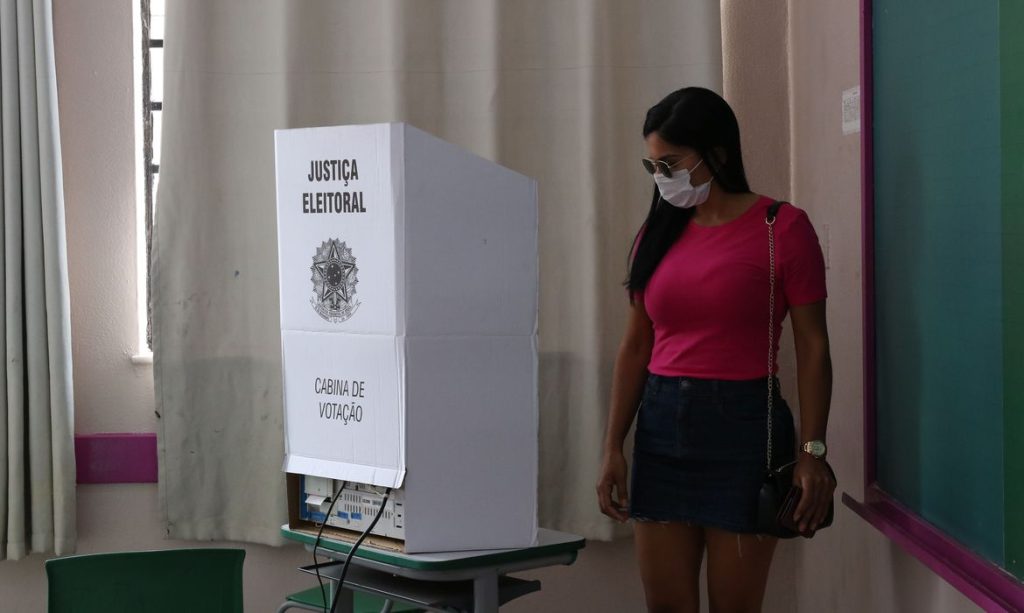 Maioria do eleitorado é feminina, com 53%