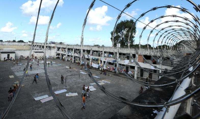 Câmara aprova proposta que acaba com saídas temporárias de presos