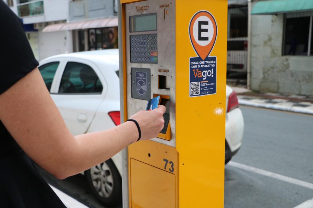 Atenção: tem mudanças no aplicativo que seleciona vagas no estacionamento rotativo