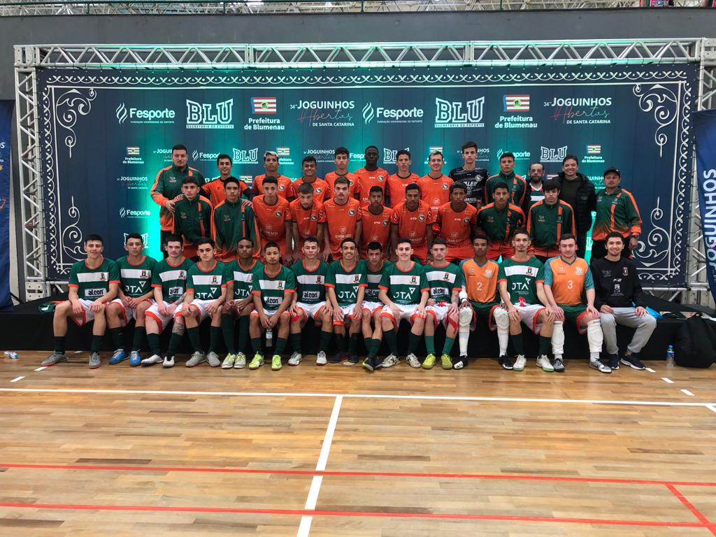 Camboriú classifica as equipes do futsal e futebol masculino para a final da Fase Estadual dos Joguinhos Abertos