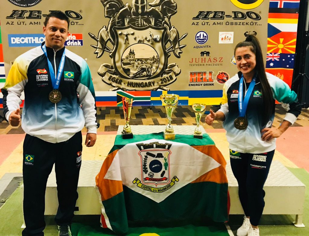 Ateltas de Camboriú, Cícero e Grazielle representam Camboriú no Campeonato Mundial de Powerlifting GPC