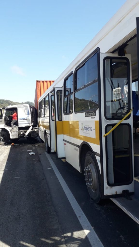 Prefeitura não repassa verba federal à PGTur e transporte coletivo segue com linhas reduzidas, em BC