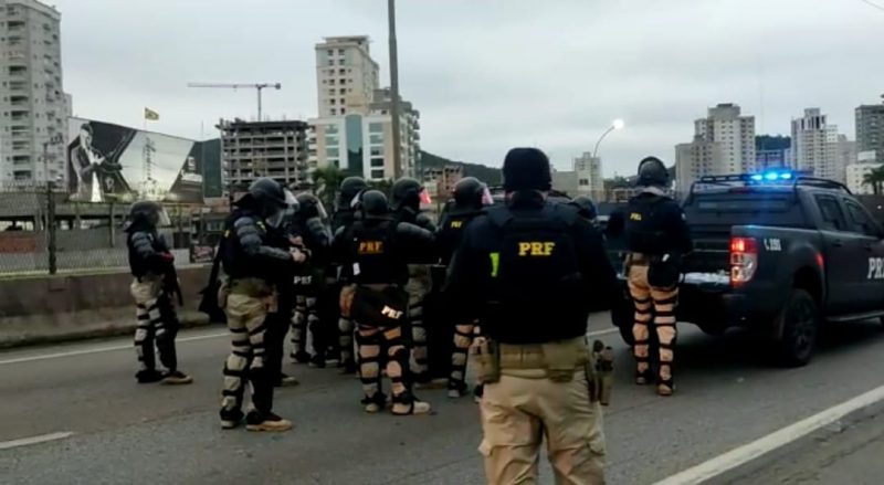 Mais de 600 multas já foram aplicadas aos manifestantes em todo o Estado