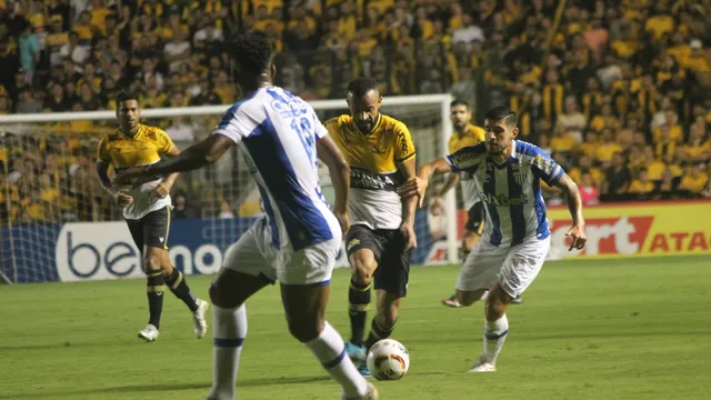 Procon de Florianópolis notifica o Criciúma Esporte Clube após o time dificultar o acesso da torcida adversária ao Estádio Heriberto Hulse