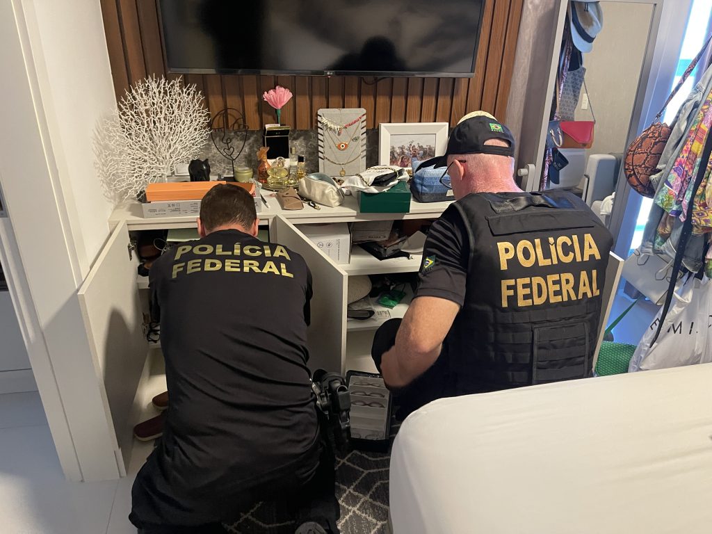 Polícia Federal e Receita Federal desarticulam organização criminosa investigada pelo envio de 17 toneladas de cocaína para a Europa