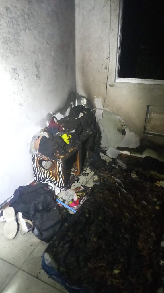 Mulher incendia apartamento após se desentender com companheiro e agredir uma das enteadas