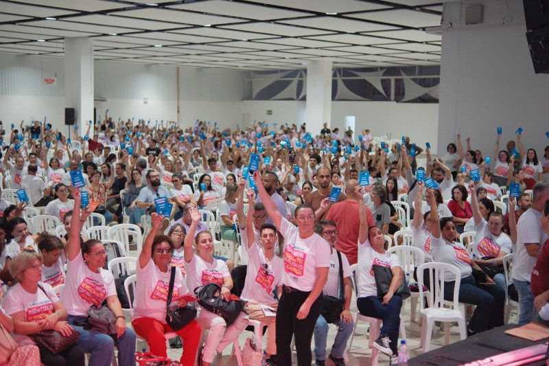 Mais de 5 mil professores aprovam adesão ao Dia Nacional de Greve