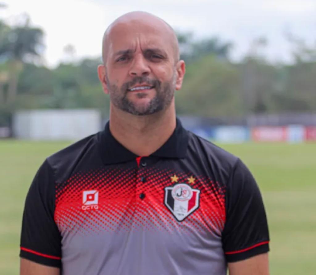 Em primeira mão: Gerson Testoni é o novo técnico do Camboriú