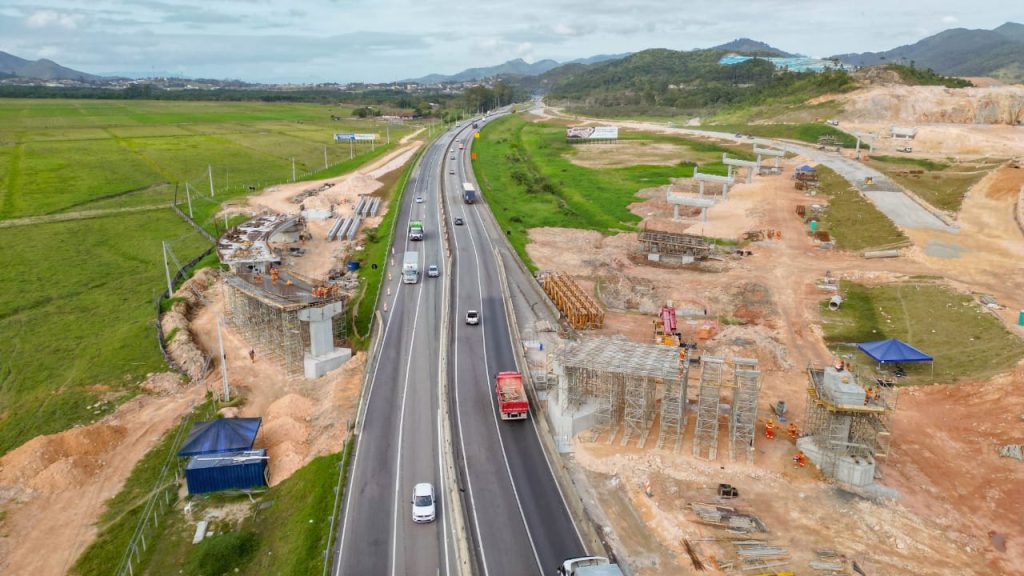 Arteris Litoral Sul informa restrição de trânsito em período noturno na BR-101/SC, em Biguaçu