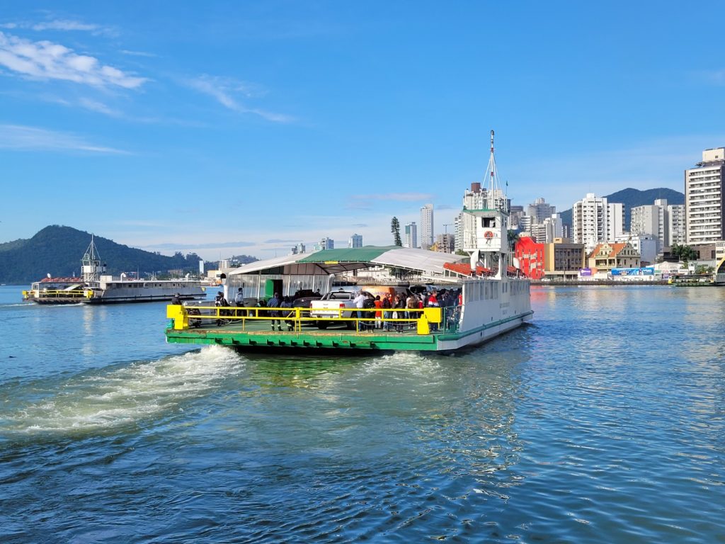 Pagamento por pix no ferry boat é aprovado na CCJ da Assembleia Legislativa