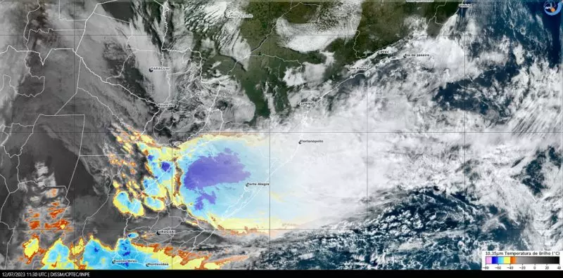 Depois de ciclone, o frio chegou com tudo na região da Amfri