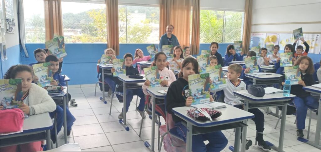 Projeto da Águas de Camboriú leva educação ambiental para as escolas