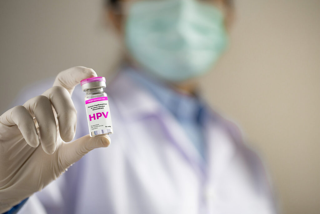 Santa Catarina está entre os três estados brasileiros com maior cobertura vacinal para o HPV