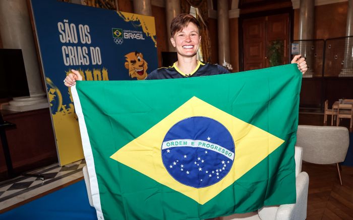 Catarinense de Pinhalzinho será a porta-bandeira do Brasil nos jogos Olímpicos de Paris - Jornal da Manhã