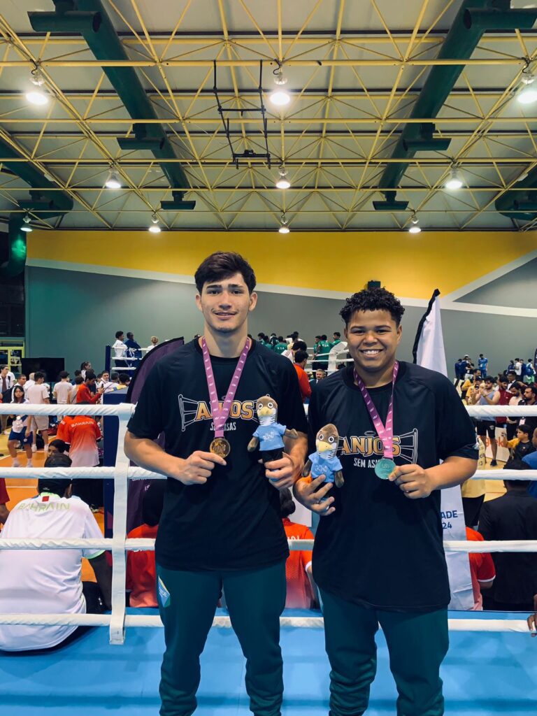 Atletas do projeto “Anjos sem asas” conquistam medalhas no Mundial de Boxe